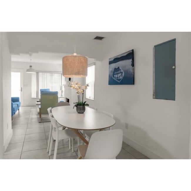 Photo - 2724 SW 34th Ct