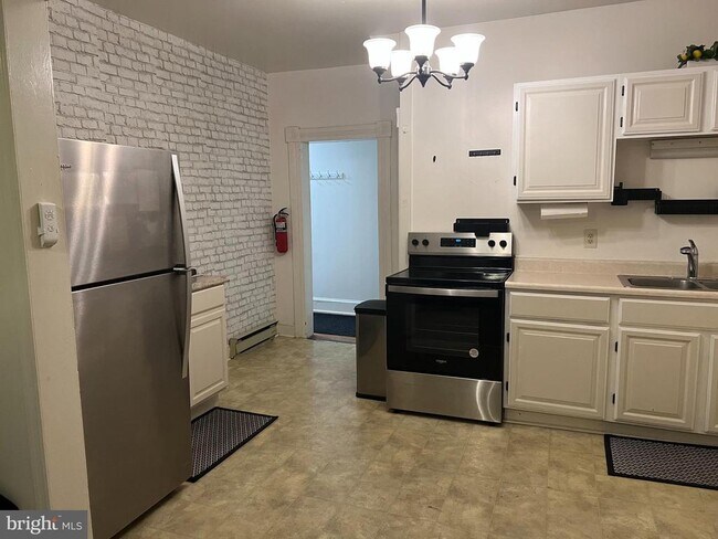 Photo - 110 S Charles St Unit 8