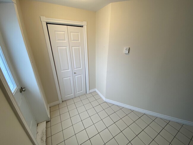 Photo - 18 MacKenzie St