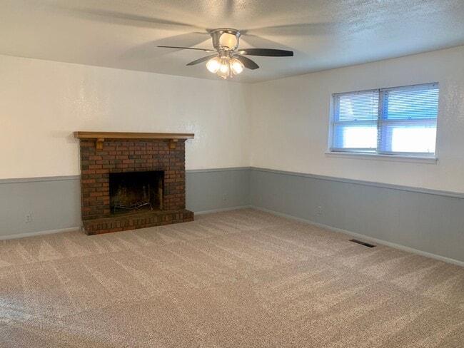 Photo - 2716 Chaucer Dr