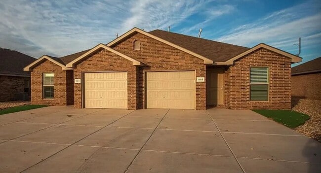 Building Photo - Bell Farms - 14403 Unit B Rental