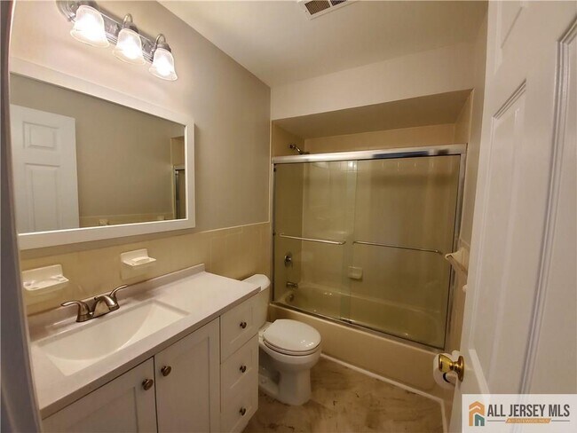 Photo - 1606 Edison Glen Terrace