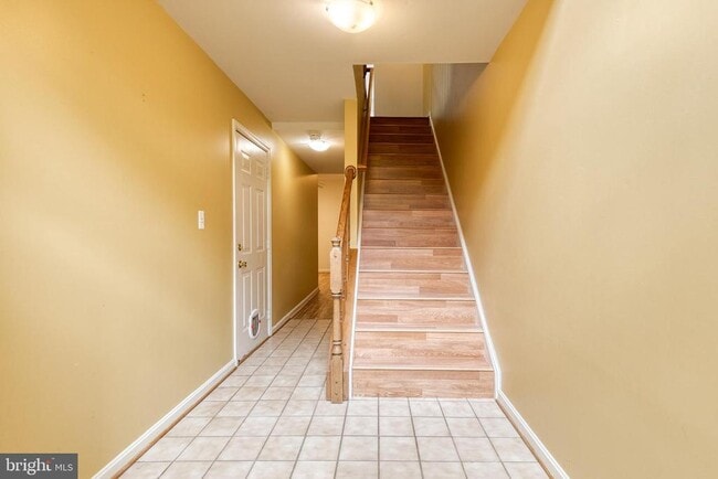 Building Photo - 537 Westside Blvd Rental