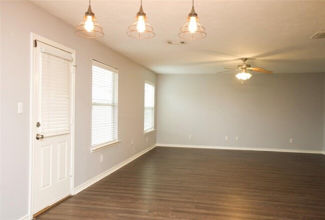 Photo - 2419 Fox Water Dr