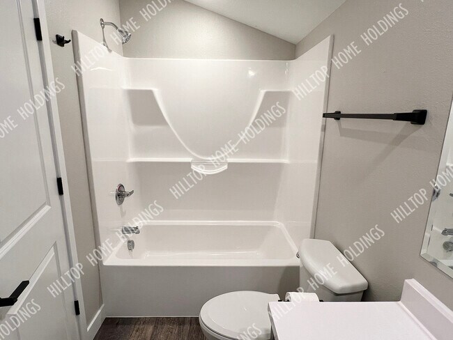 Photo - 12 Frazier Oaks Rd