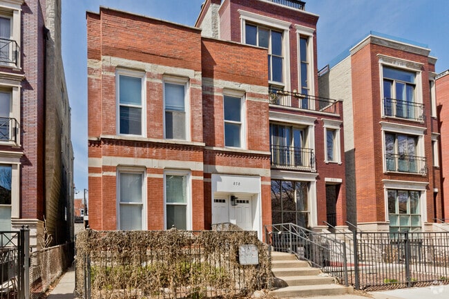 Building Photo - 858 N Paulina St Unit 2 Rental