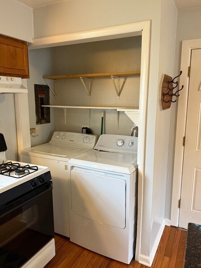Photo - 222 W Park Rd