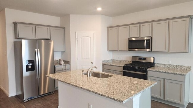 Photo - 195 Greenbelt Reservoir Pass