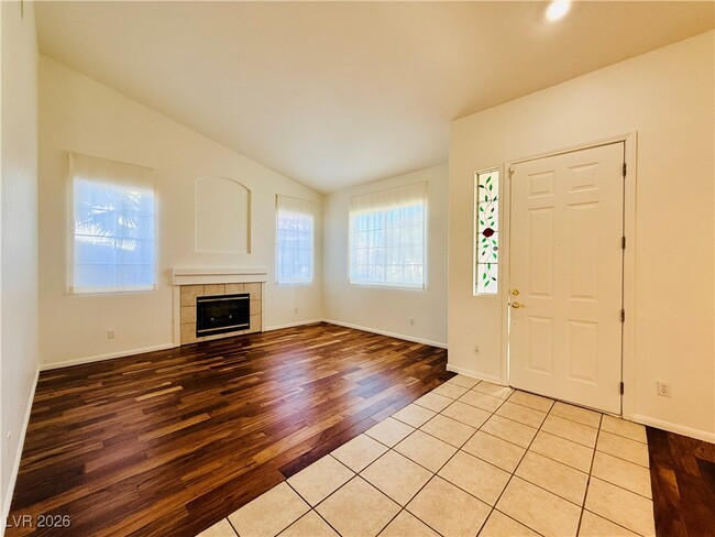 Building Photo - 2547 Serenity Hollow Dr