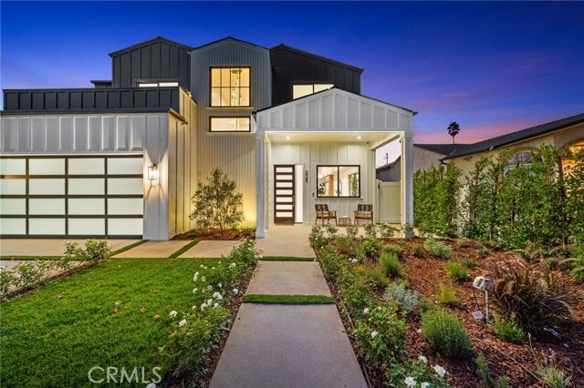 Photo - 5943 Hesperia Ave