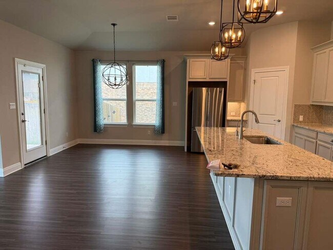 141 Seminole Dr