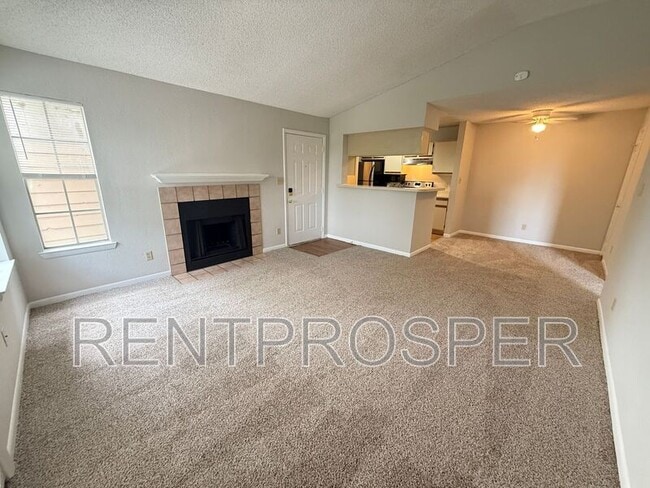Building Photo - 5501 Rosebriar Way Unit B307 Rental