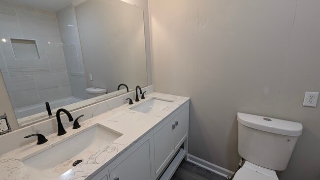 Photo - 1110 Creekwood Dr