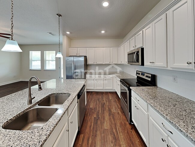 Photo - 527 Pine Terrace Dr