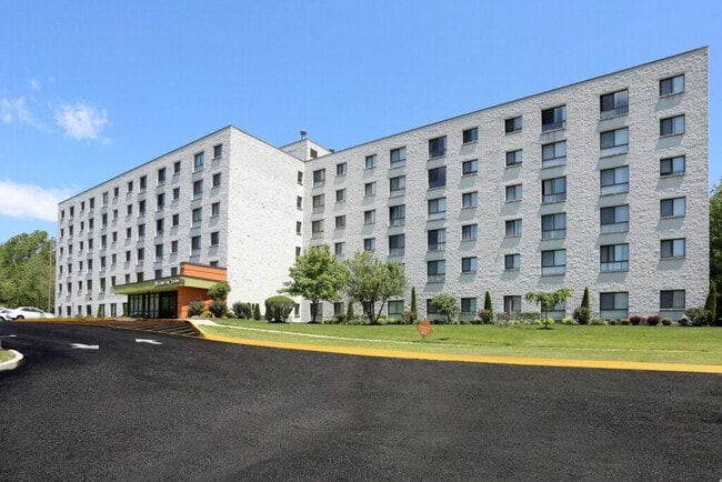 Northampton Crossing Apartments and Townhomes