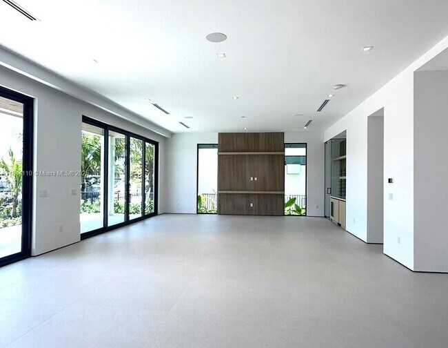 Photo - 13085 Coronado Terrace