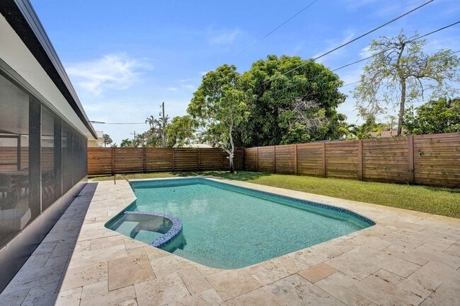 Photo - 1201 SW 28th Ave