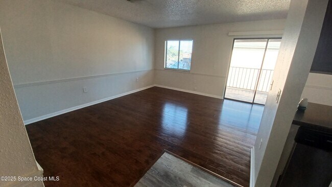 Photo - 214 San Juan Cir
