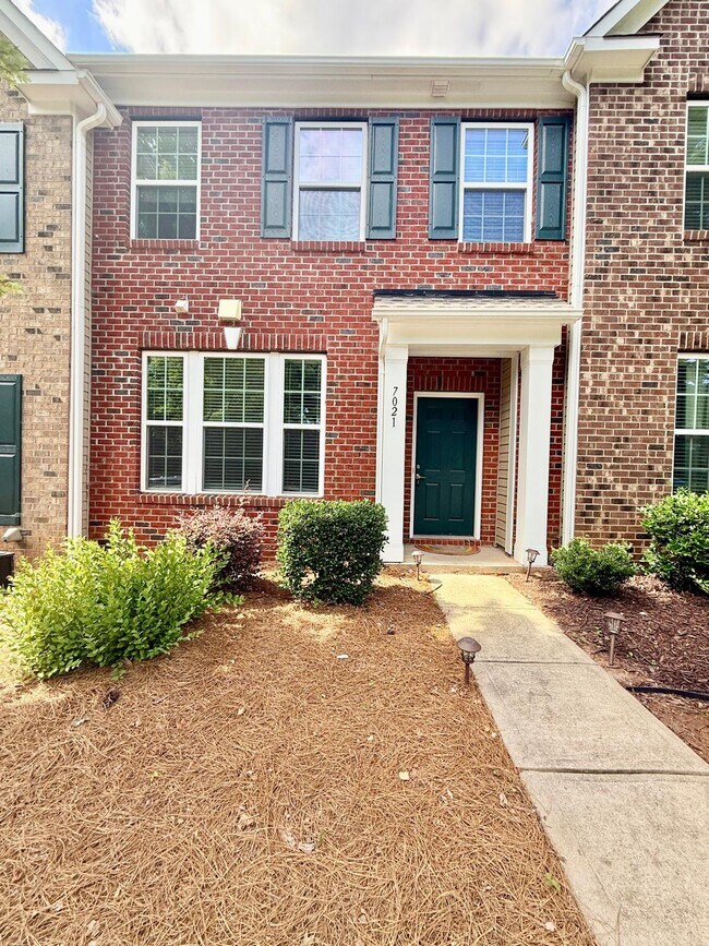Photo - 7021 Broughton Ln
