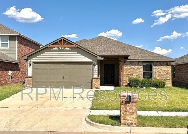 Building Photo - 1609 Burgundy Dr
