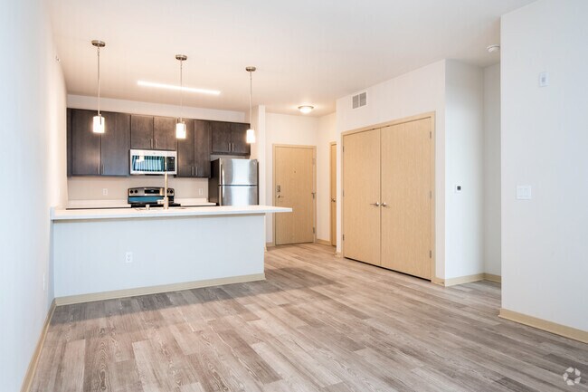 1HAB, 1BA - 711 ft²