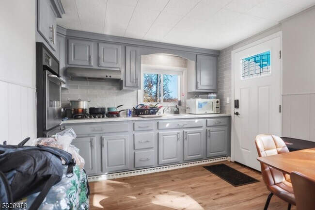 Photo - 57 Terrace Ave