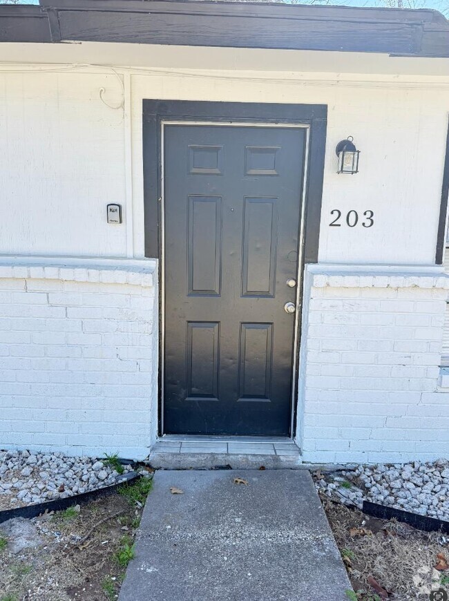 Building Photo - 2809 N Hwy 175 Rental