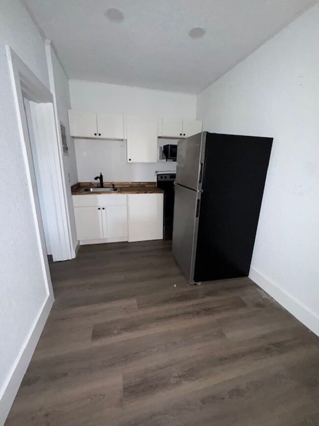 Photo - 206 W Main St Unit 206 W Main Street Apartments