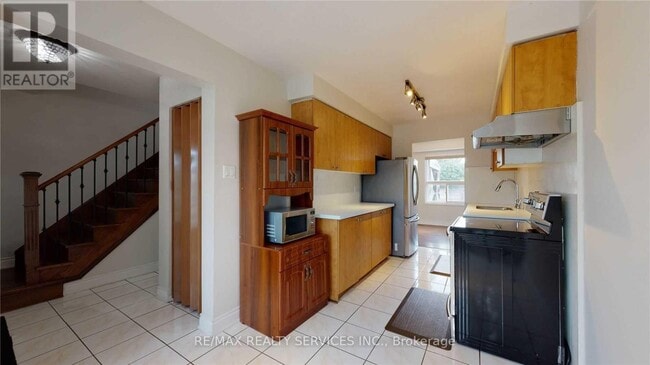Photo - 44 Elmstead Ct