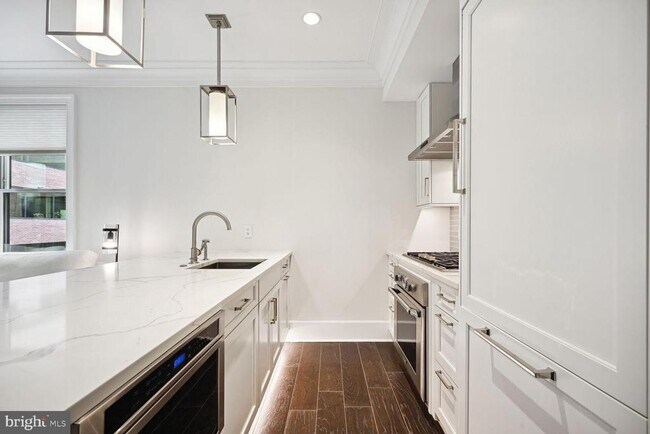 Photo - 1108 16th St NW Unit 604