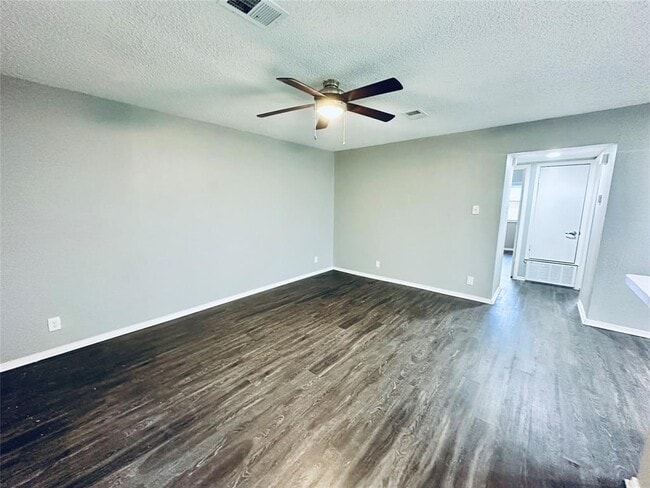 5507 Rose Hill Cir