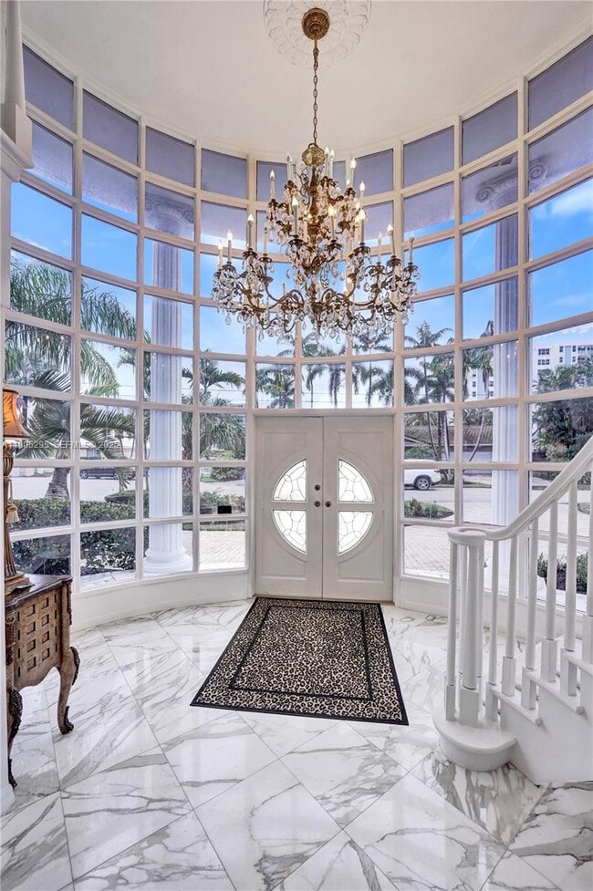 Photo - 2889 NE 35th St