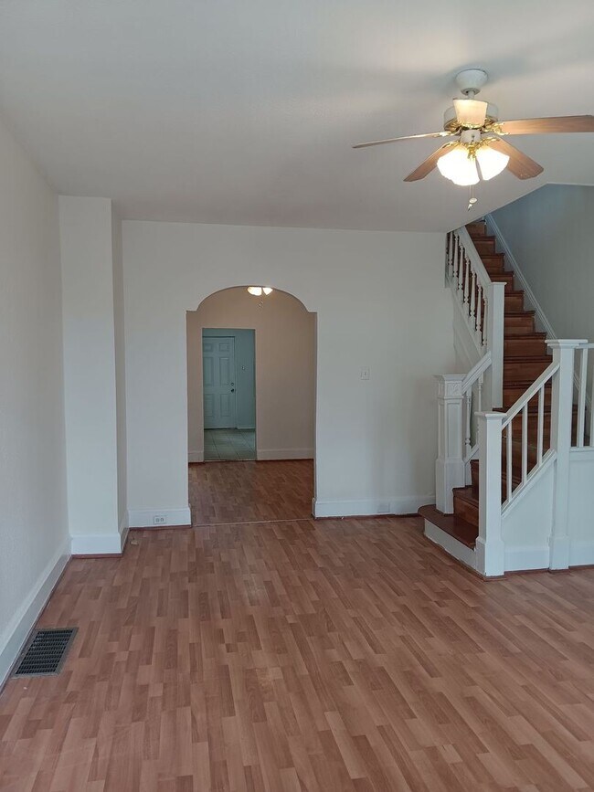 Photo - 1238 N Alden St