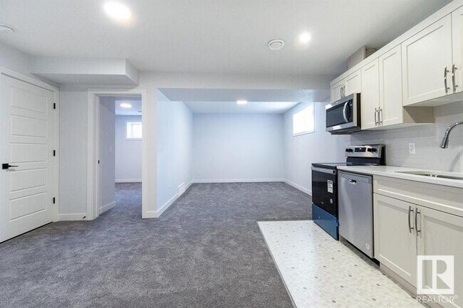 Photo - 32 Rosewood Wy