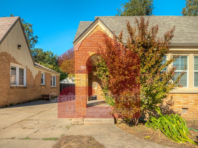 Photo - 2843 NW 18th St