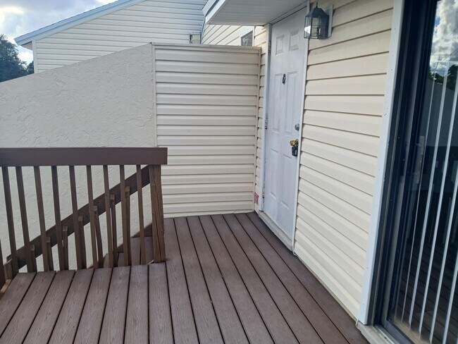 Photo - 639 Executive Center Dr Unit O-204