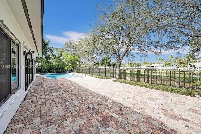 Photo - 9261 SW 85th St