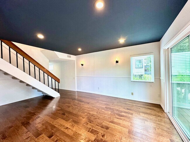 Photo - FOR RENT - Beautiful Scripps Ranch Townhome 4BR/2.5BA With Upgrades