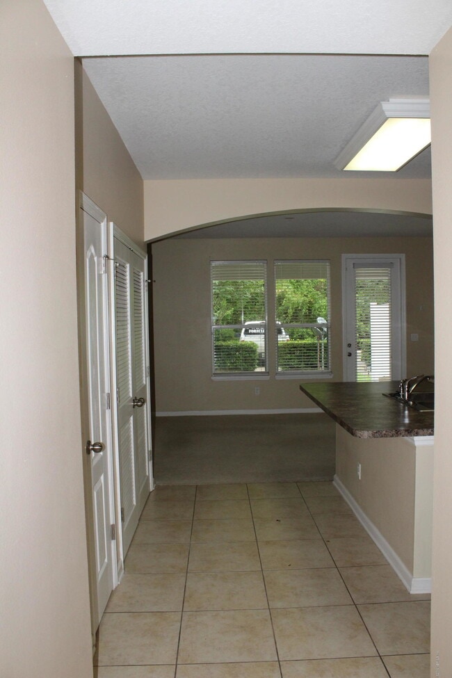 Photo - 625 Oakleaf Plantation Pkwy