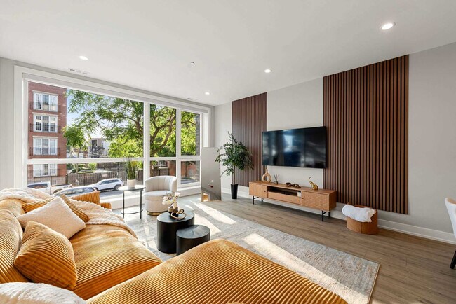 Photo - 2344 W Polk St Unidad ID1253893P