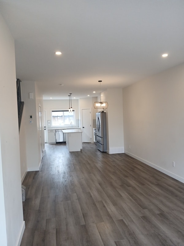 Photo - 8331-8376 76 Ave NW