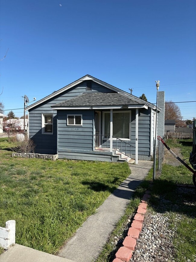 Building Photo - Rent Reduced! Ephrata Home