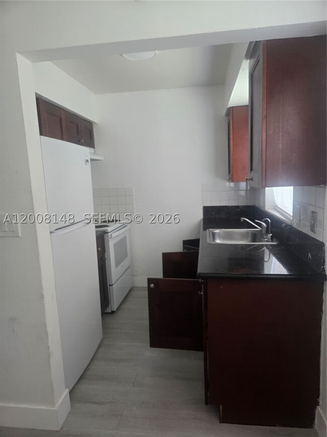 Building Photo - 4090 NW 31st Terrace Unit 3