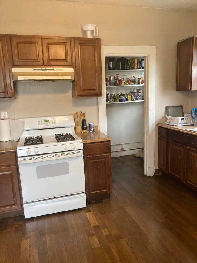 Photo - 77 Walnut St Unit 1