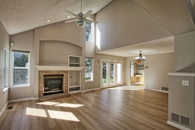 Photo - 3 bed 2.5 bath Clarke Farms home
