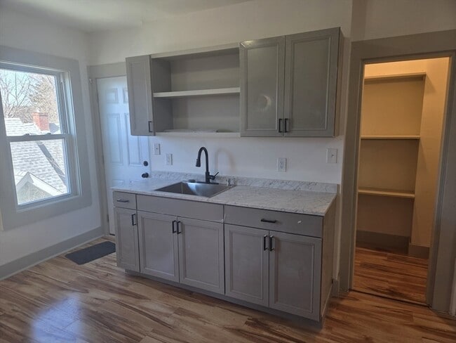 Photo - 40 Garnet St Unit 2