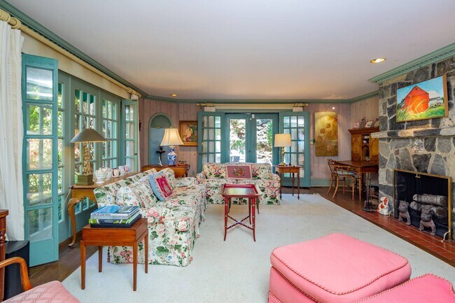 Photo - 146 Westminster Rd