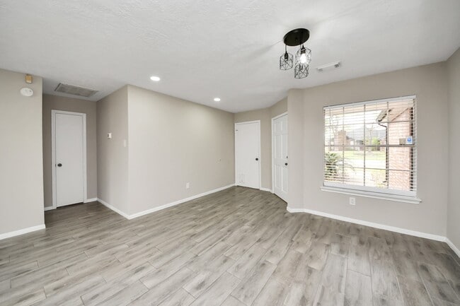 Photo - 4915 Pecan Grove Dr