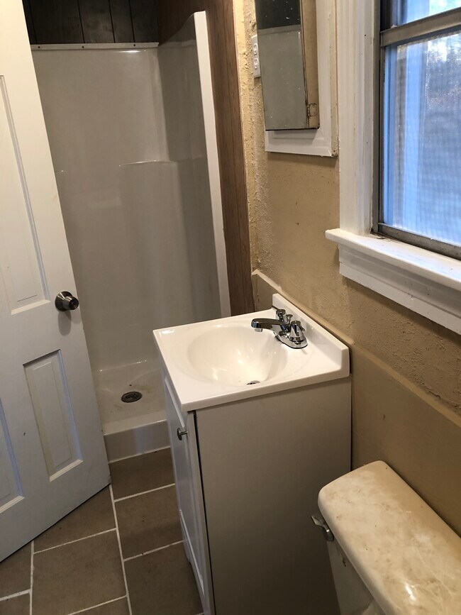 Master bath - 3511 Washington St. House