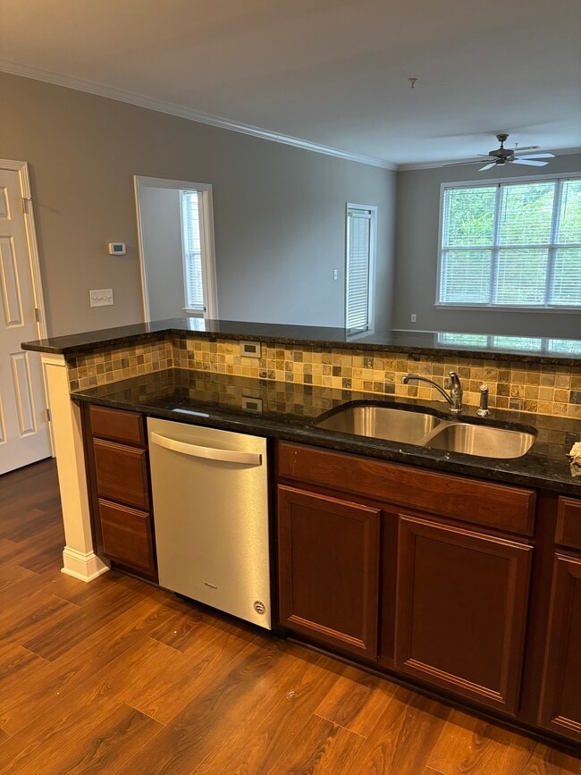 Photo - 1000 E Woodlawn Rd Unidad 413